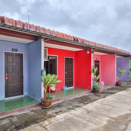 Oyo 682 Fishering Home Krabi town Екстериор снимка